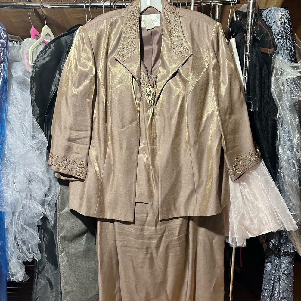 Gown W/jacket